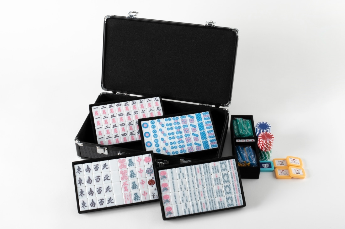 【堀慎吾監修】サクラナイツ オリジナル麻雀牌『サクラ牌』