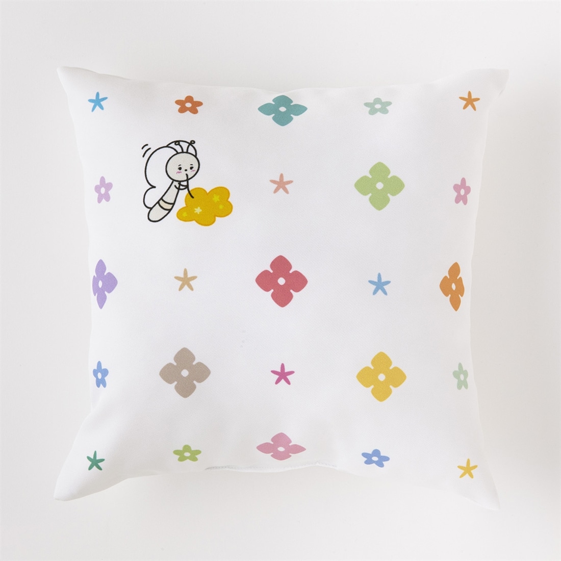 まっしろなちょうちょ　クッション