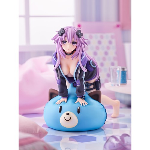 1/8スケールフィギュア 超次元ゲイム ネプテューヌ 「次元の旅人 ネプテューヌ」 寝起きVer.（エビテン限定特典付き）