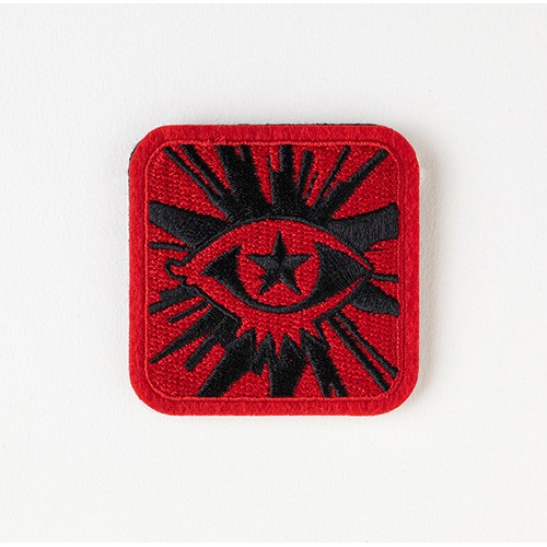 【EMooooN】ペルソナシリーズ25周年記念　刺繍バッジ イセカイナビ イセカイナビ