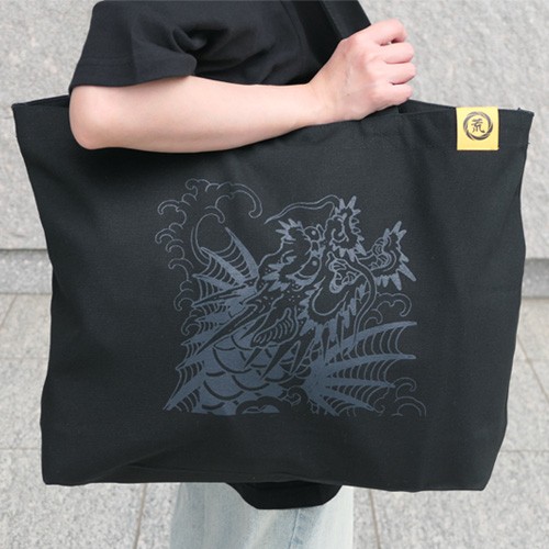 『龍が如く』トートバッグ 春日一番 龍魚※2025年11月中旬以降出荷分 トートバッグ 春日一番 龍魚