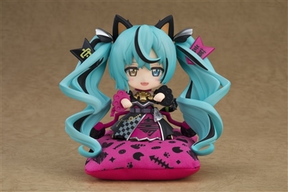 ねんどろいど 初音ミク 黒招きミクVer. 専用猫座布団つきキャラアニ