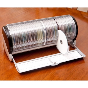 80枚収納すっきりCD/DVDケース