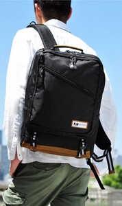 4室構造バックパック TRICKSTER PHELPS(フェルプス)ブラック