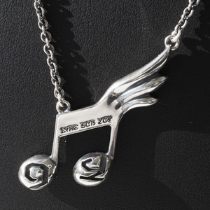 SEGASTYLEシルバーペンダント「クーナエンブレム」