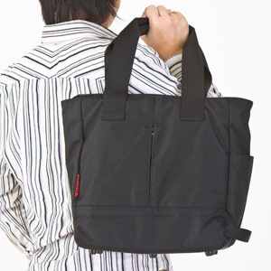 ManhattanPassage ジップトップトートブラック