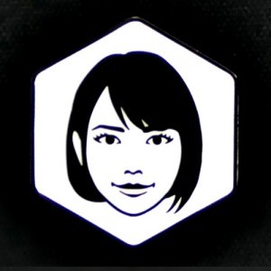 『龍が如く』フェイスピンバッジ 向田紗栄子※2025年11月中旬以降出荷分