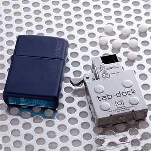(ファミ通カード専用)チェンジブルミントケース「タブ・ドック」+ZIPPOライターセット